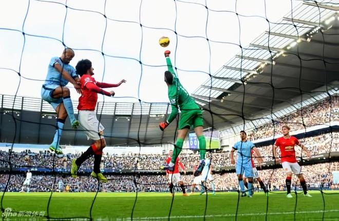 包含佛罗伦萨客场战平，表现令人期待的词条