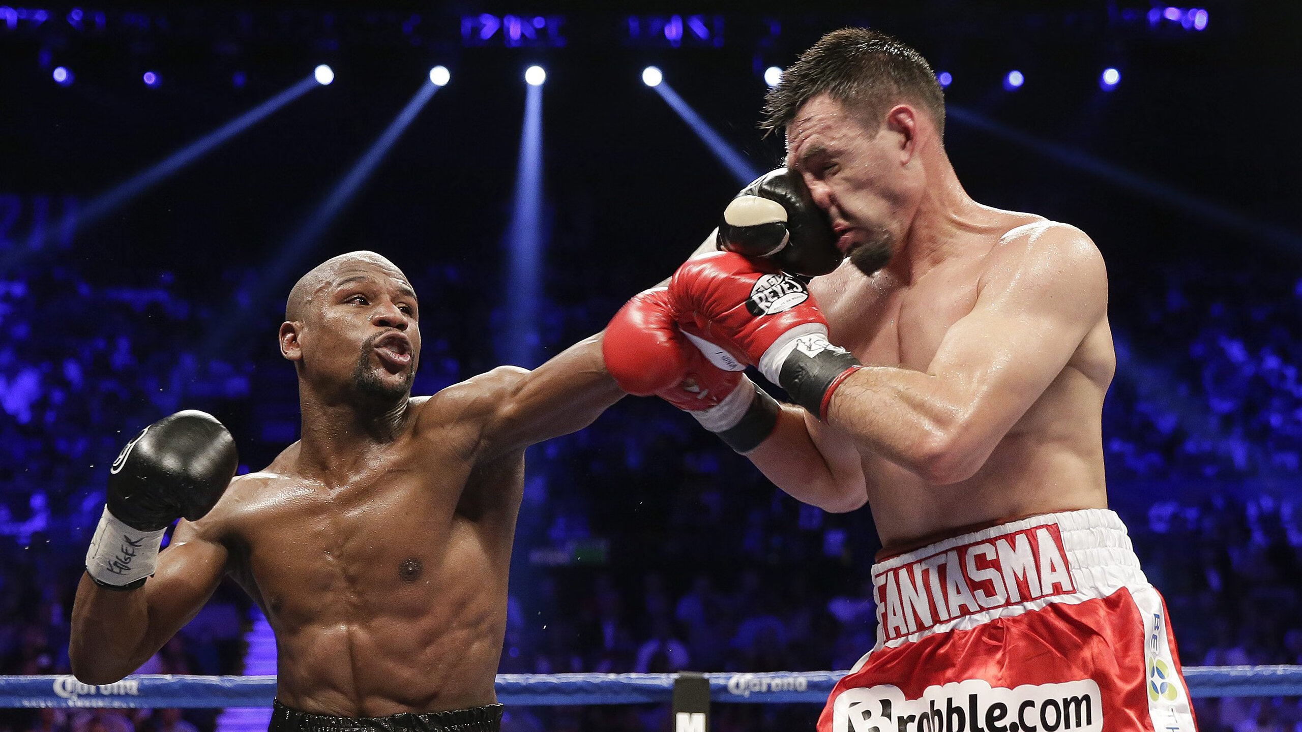 压哨绝杀！保罗末节封神，广东队险胜老鹰诠释篮球魅力